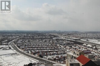 395 Square One Dr in Mississauga, ON - Building Photo - Building Photo