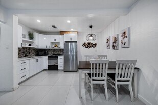 1211 NE 15th Ave in Fort Lauderdale, FL - Building Photo