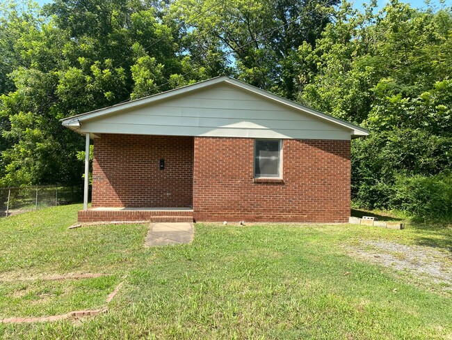 407 Oak St in Shelby, NC - Building Photo - Building Photo