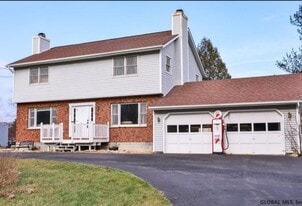 4550 Duanesburg Rd in Duanesburg, NY - Building Photo