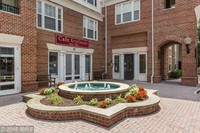 Colonnade at Kentlands in Gaithersburg, MD - Foto de edificio - Building Photo