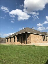 120 W Adelanta Pl in Round Rock, TX - Building Photo - Building Photo