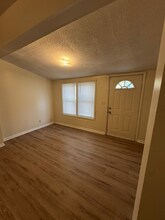 460 N Lincoln St in Olathe, KS - Building Photo - Building Photo