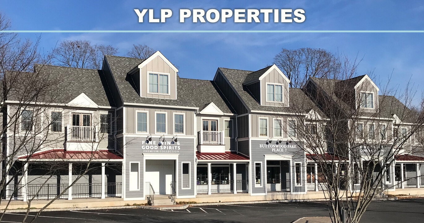 7 Buttonwood Dr, Unit #2 in Yardley, PA - Building Photo
