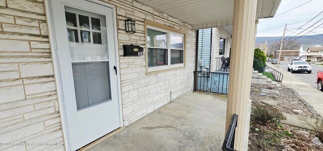 304 Vine St in Old Forge, PA - Building Photo - Building Photo