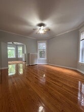 1263 W Thorndale Ave, Unit 1 Floor in Chicago, IL - Foto de edificio - Building Photo