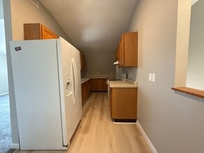 12102 Belair Rd in Kingsville, MD - Foto de edificio - Building Photo