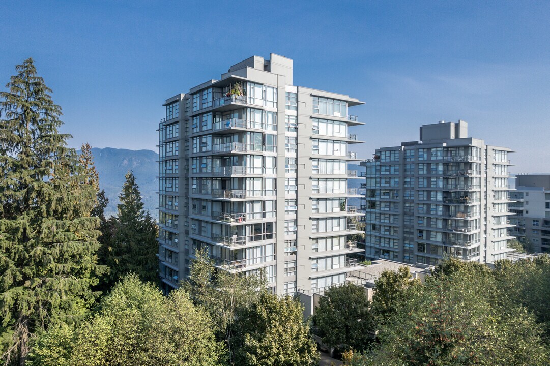 9188 University Cres in Burnaby, BC - Building Photo