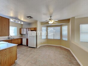13571 W Post Dr in Surprise, AZ - Building Photo - Building Photo