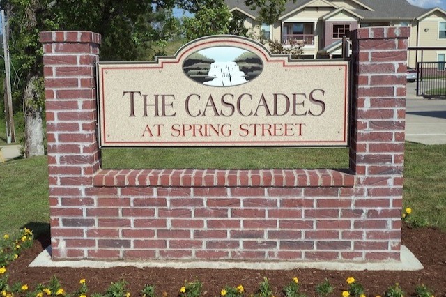 Cascades at Spring Street in Hot Springs, AR - Building Photo - Building Photo