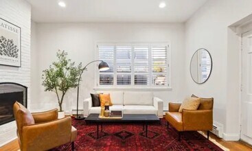 1238 Waverly Walk in Philadelphia, PA - Building Photo - Building Photo