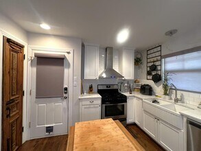 1311 Aggie Ln in Austin, TX - Building Photo - Building Photo