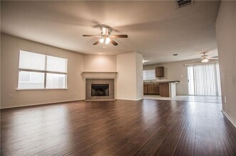 2156 Benning Way in Fort Worth, TX - Building Photo - Building Photo