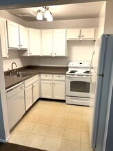 4909 Crooks Rd, Unit C2 in Royal Oak, MI - Building Photo - Building Photo