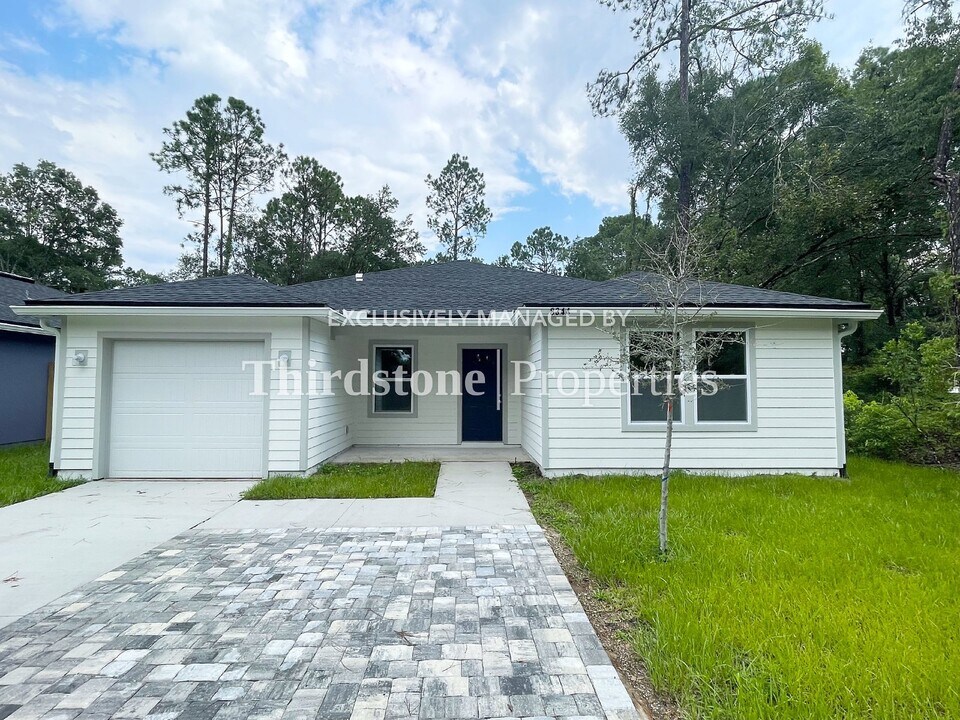 8344 Maple St in Jacksonville, FL - Building Photo