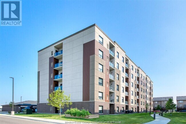 property at 728 Brownstone Dr