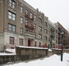 506 Eastern Pky in Brooklyn, NY - Foto de edificio - Building Photo