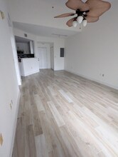 1805 N Flagler Dr in West Palm Beach, FL - Foto de edificio - Building Photo