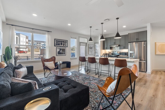 1301 Leah Ave, Unit SI FL1-ID1499102P in San Marcos, TX - Foto de edificio - Building Photo