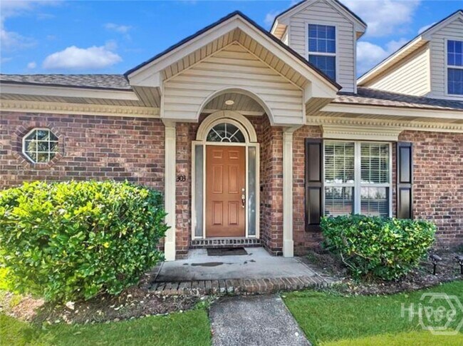 303 Morgan Pines Dr in Pooler, GA - Building Photo - Building Photo