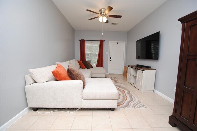 8319 Greys Ln in Houston, TX - Building Photo - Building Photo