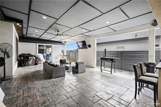 18 E Mayhem Dr in Edinburg, TX - Building Photo - Building Photo