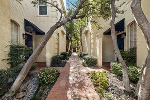 4517 Holland Ave in Dallas, TX - Building Photo