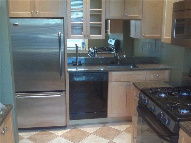 802 Washington Ave, Unit 802 Washington 2nd Floor