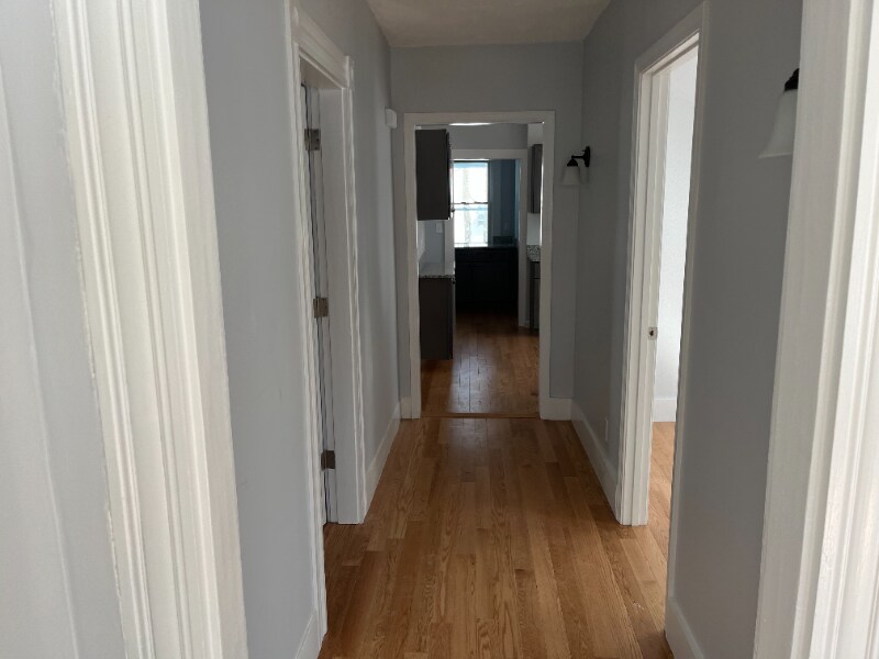 24 Dunlap St, Unit 1 in Salem, MA - Foto de edificio