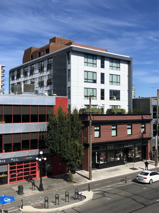 840 Fort St in Victoria, BC - Building Photo