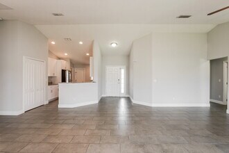 433 Bloomfield Dr in Poinciana, FL - Building Photo - Building Photo