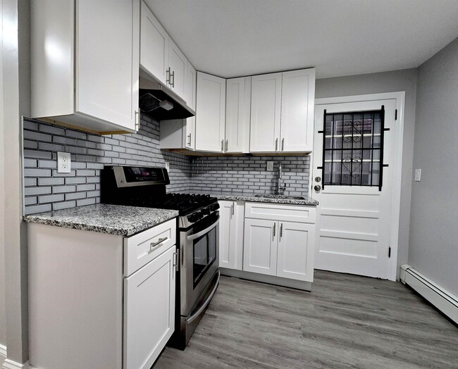 18 68th St in Guttenberg, NJ - Building Photo - Building Photo