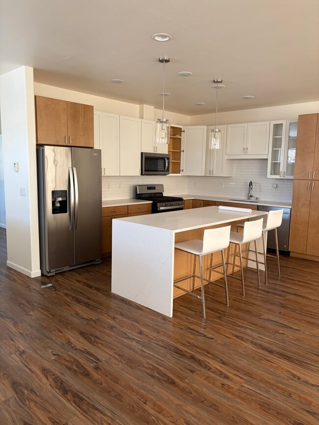 4821 Kalenka Cir in Anchorage, AK - Building Photo - Building Photo