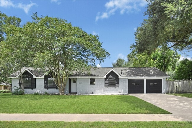 property at 5634 Cerritos Dr