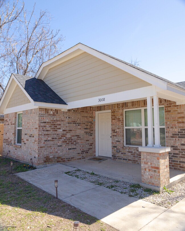 3008 Finley St in Fort Worth, TX - Building Photo - Building Photo