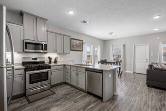 74 County Rd 51024 in Cleveland, TX - Building Photo - Building Photo