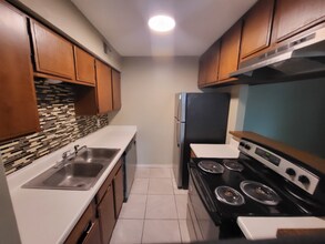 1325 N Meridian Ave in Wichita, KS - Building Photo - Building Photo