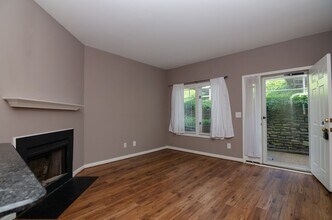3204 W End Cir in Nashville, TN - Building Photo - Building Photo