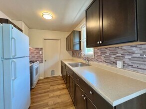 2680-2682 Adrian St in Napa, CA - Building Photo - Building Photo