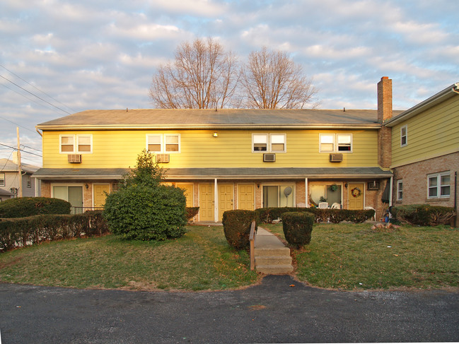 433 Willow St in Highspire, PA - Building Photo - Building Photo