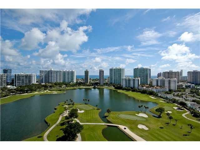 20355 NE 34th Ct in Aventura, FL - Foto de edificio