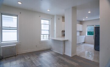 13 Stevens Ave in Jersey City, NJ - Building Photo - Building Photo