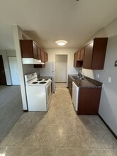 Evergreen East Apartments in St. Paul, MN - Building Photo - Building Photo