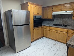 635 Gisler Way in Hayward, CA - Building Photo - Building Photo