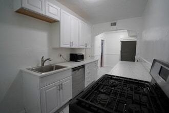 750 Leland Ave, Unit #2S in University City, MO - Building Photo - Building Photo