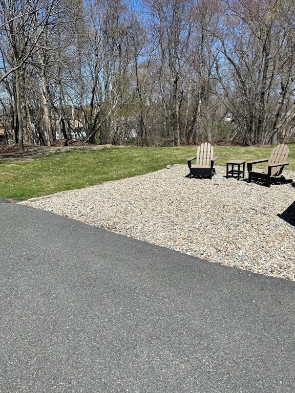 24 Hyde St, Unit 2 in Danvers, MA - Building Photo - Building Photo