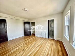 2305 Grand Ave in Des Moines, IA - Building Photo - Building Photo