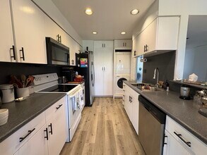 35082 Mission Hills Dr in Rancho Mirage, CA - Building Photo - Building Photo