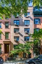 21 Gramercy Park S in New York, NY - Building Photo