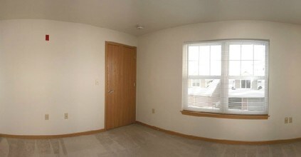 Lake Terrace Apartments in Jackson, WI - Foto de edificio - Interior Photo